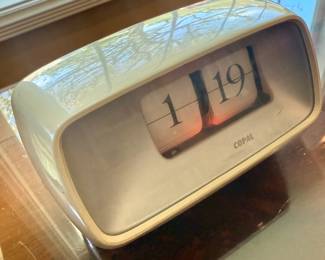 OK this MCM clock is without a doubt is one of the coolest finds ever! Totally works