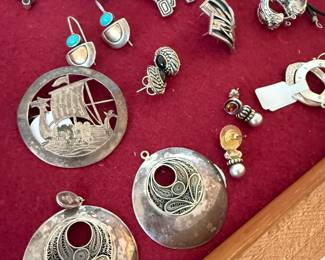 Lots of Mexican sterling 