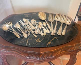 Service pieces