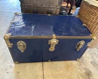 Blue metal flat top trunk
