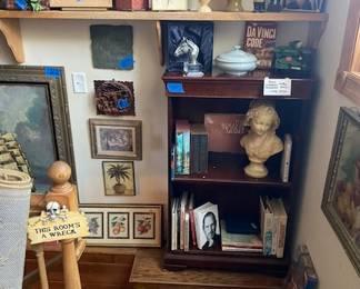Figurines & Books