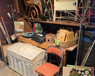 Trunk & Wicker