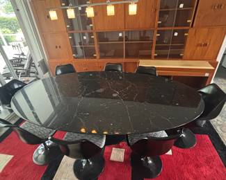 Marble Top Tulip Table Saarinen Style Tulip Arm Chairs
Saarinen Style Tulip Chairs