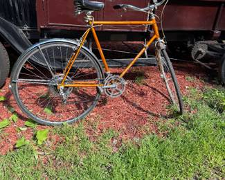 Schwinn Varsity 10 Speed Bicycle