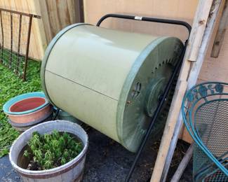 Compost bin