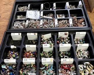 Cloisonné beads and jewelry