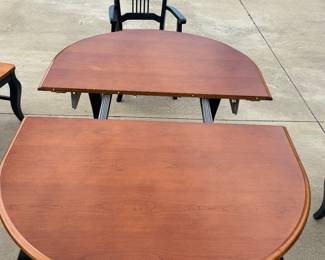 bassett company solid, maple dining table with six chairs and 2 foot leaf insert
