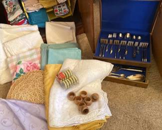 Table Linens And Utensils 