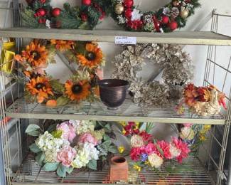 Wreaths Plastic Flowers 