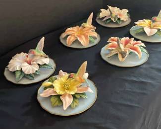 Fragile Beauty, Hummingbird Plates