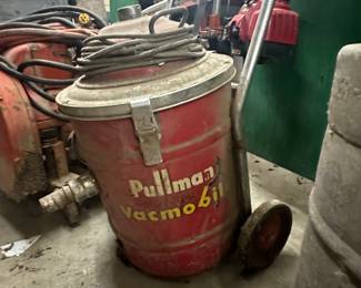Vintage Pullman Vacmobile