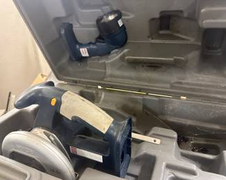 Ryobi saw & flashlight