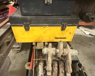 Jacks, tool boxes
