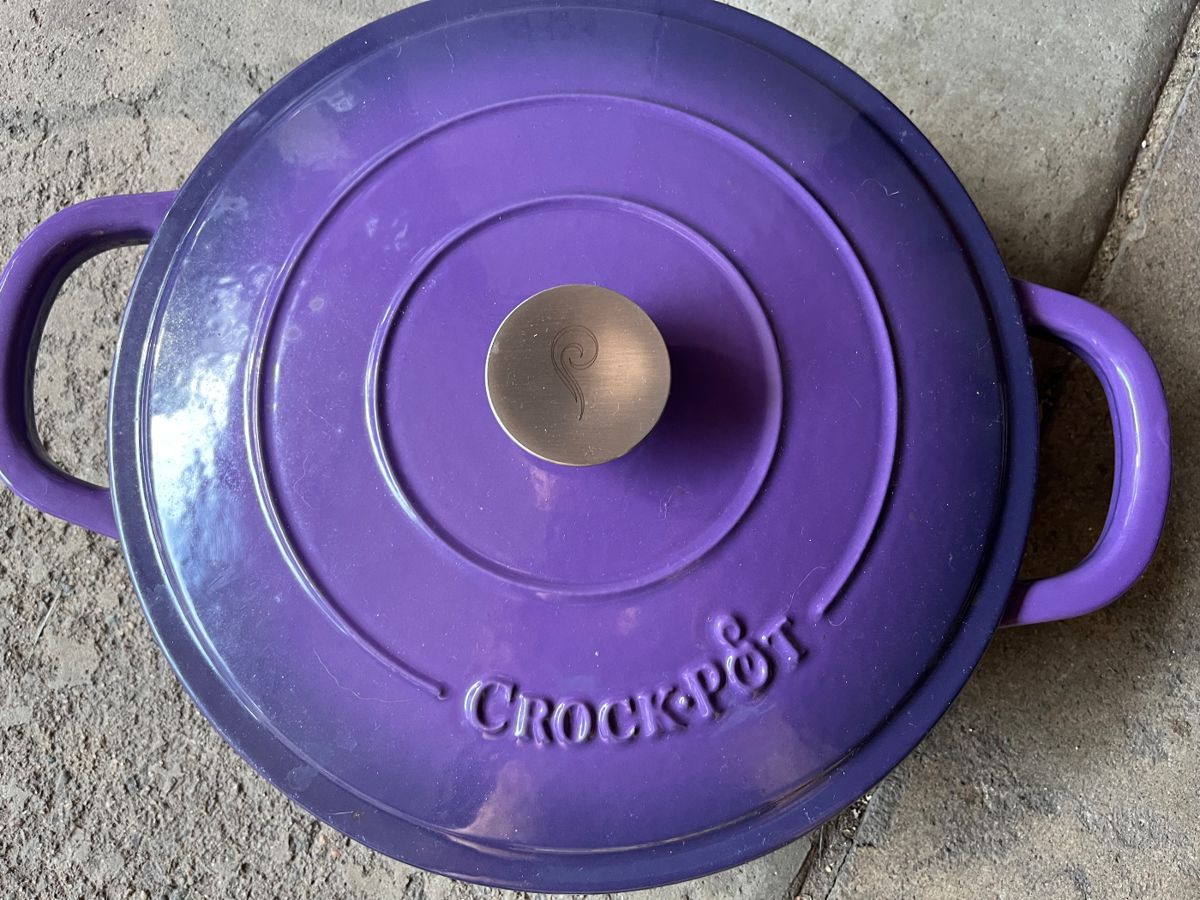 Lots of baking and cookware!