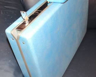 Vintage Samsonite blue briefcase with key