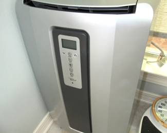 Like new portable AC unit