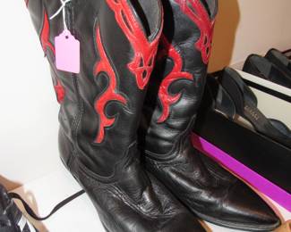 Men's leather boots size 10