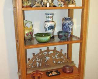 Oak/wicker shelf