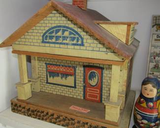 Mason & Packard antique dollhouse