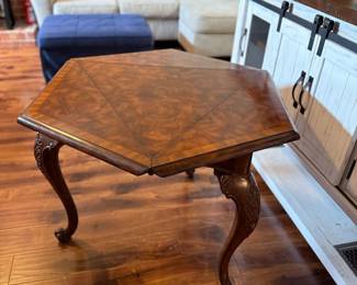 Maitland-Smith Table