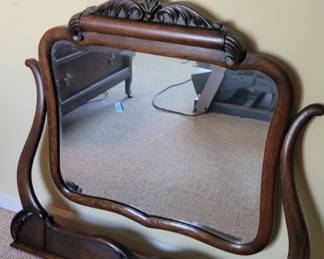 Beautiful Vintage Wood Dresser and Mirror 40x33