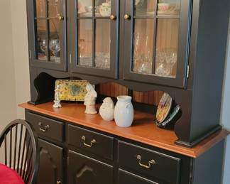 Modern Hutch 56x78