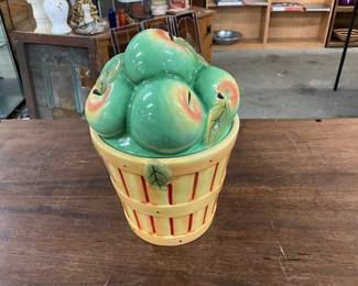 Cracker Barrel Farmers Market Apple Basket Cookie Jar