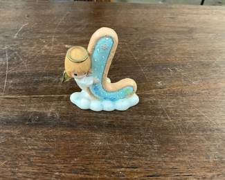 2002 Enesco Precious Moments Letter "L" Alphabet Angel