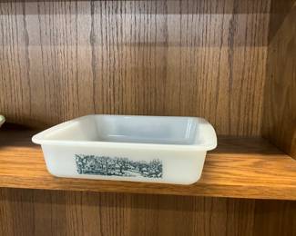Currier & Ives Glasbake Pan