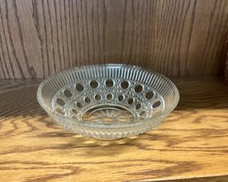 Federal Glass Windsor Button & Cand Serving Bowl