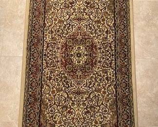 Short Runner - Persian Classics Isfahan Design Rug - Ivory Background - 2 Available: 2'7"W x 5'L