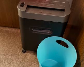Perfectly sized shredder for home use. Tone pieces- not strips