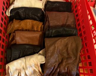 Beautiful vintage oh so soft leather gloves.