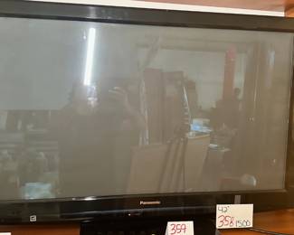 42" TV