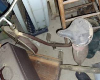 Old 3 wheel tricycle