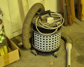 Super cool very vintage shop vac...we used it! It works great! 