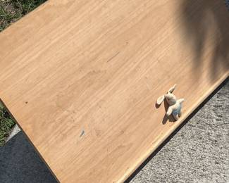 Tabletop easel for a budding artist