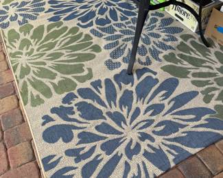 Brand new indoor/outdoor rug