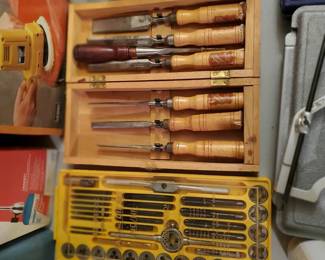 Chisels and Tap & Die Set