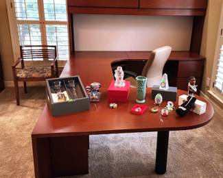 Knoll desk