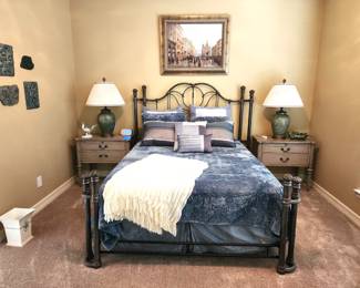 Queen iron bed