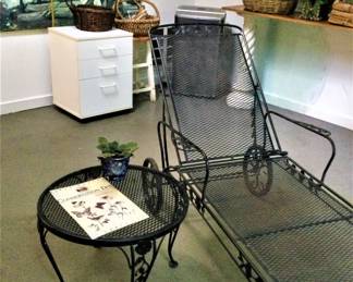 Vintage Woodard Patio Lounger and Table