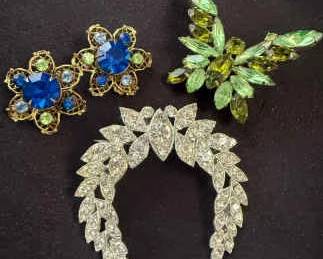 Vintage Multi Colored Rhinestone ClipOn Earrings  Brooches