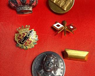 Roosevelt Repousse Badge, Club Gimnastic Spains Football Club Pin  More