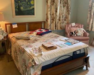 Adjustable bed frame