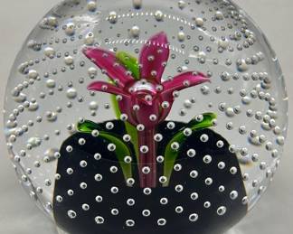 2.5in Bullicante Glass Paperweight