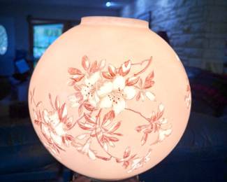 Vintage Gone with the Wind lamp