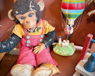 Vintage Rushton chimp