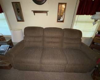 Reclining sofa
