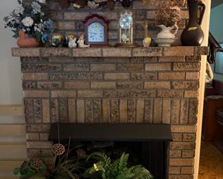 Flower arrangements & clocks